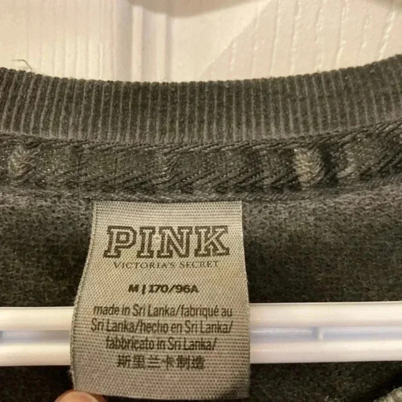 DISTRESSED  Victoria Secret Sweater​​​ - Picture 3 of 4